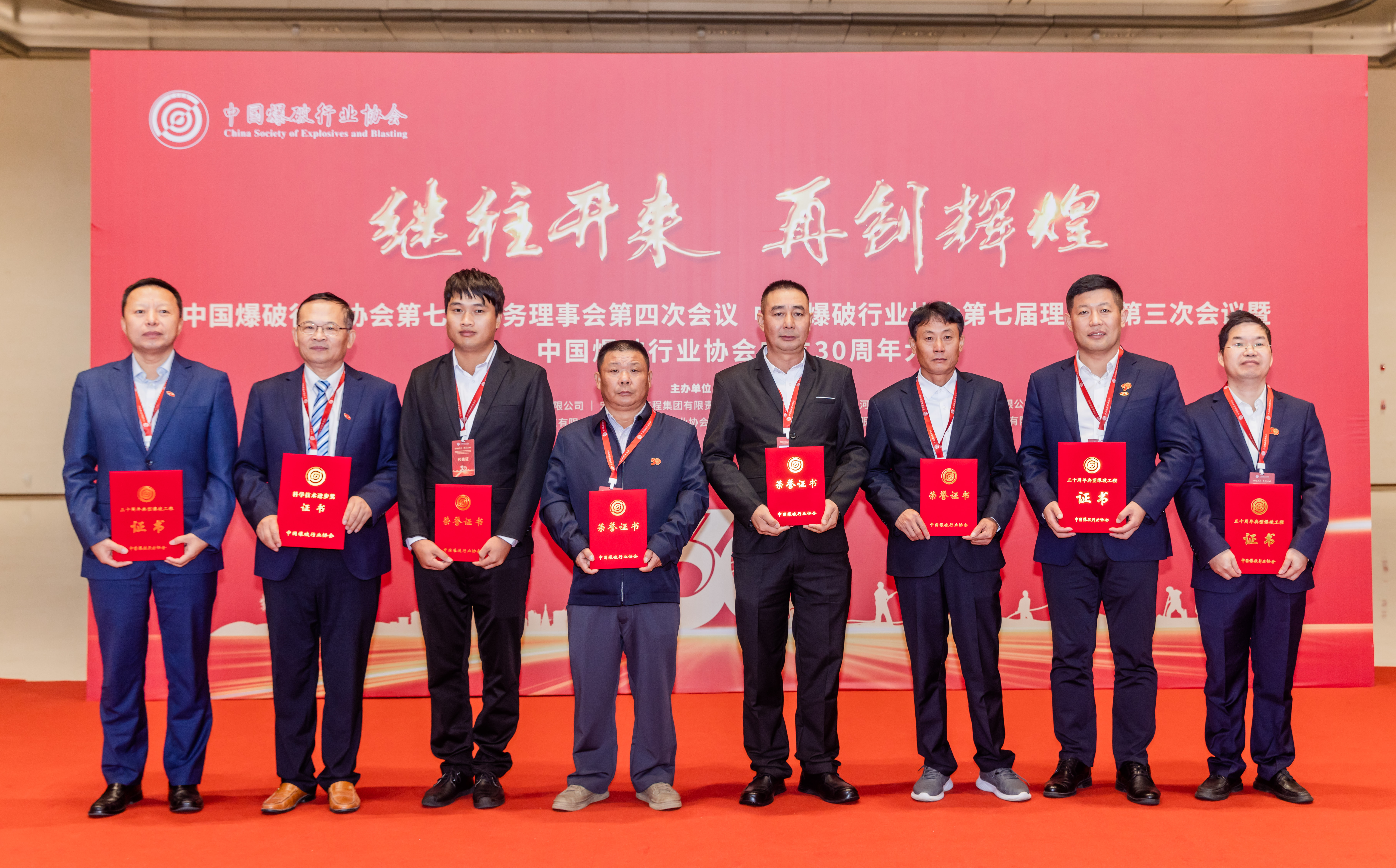 1740617566550720.jpg 53cb901fcd16fcbbd66d4afbb65be02.jpg