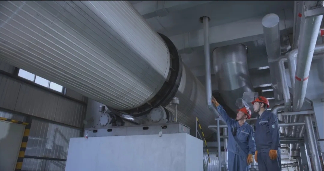 1743147946173676.jpg 玉象胡楊公司造粒塔.webp.jpg